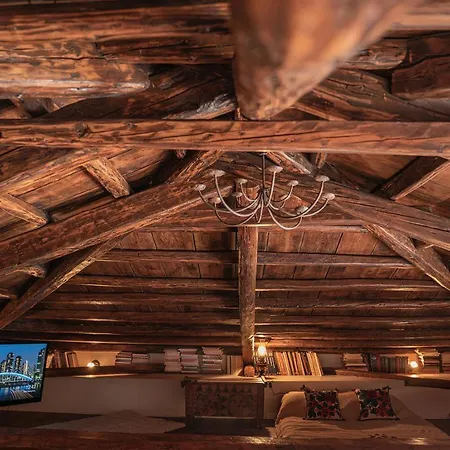 Villa The 1813 Painter's By Neuvel Galaxídhion