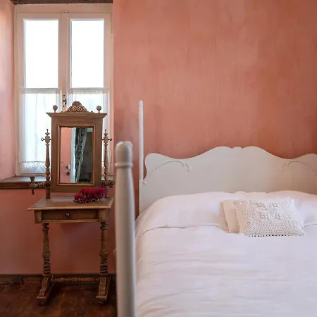 Villa The 1813 Painter's By Neuvel *