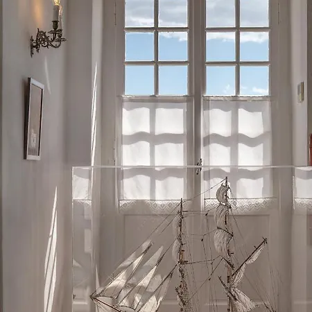 The 1813 Painter's By Neuvel Villa Galaxídhion