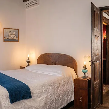 Villa The 1813 Painter's By Neuvel